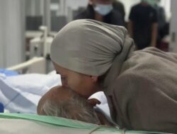 Kepergian Ayahanda, Wanda Hamidah Merasakan Kehilangan yang Mendalam