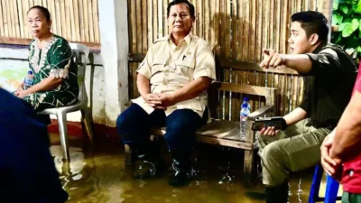 Presiden Prabowo Subianto Tinjau Kondisi Warga Terdampak Banjir di Kampung Tambun Inpres Bekasi
