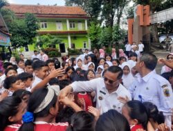 Tanamkan Jiwa Patriotisme, Sudewo Monitoring Di Beberapa SDN di Pati   