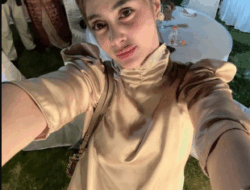Biby Alraen Lepas Hijab, Rifky Balweel Menangis Haru