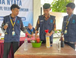 Manfaatkan Limbah Rumah Tangga, KKN UNISDA Latih Warga Cengkir Produksi Pupuk Organik Cair dari Air Cucian Beras