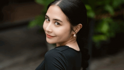 Prilly Latuconsina Tuai Sorotan soal Penampilan: “Sebentar Lagi 29, Wajar Tampil Lebih Dewasa”