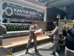 Donasi Logistik Diangkut Paksa oleh Satpol PP, Warga Kabupaten Pati Protes Keras