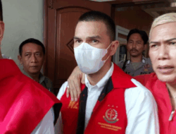 Hadapi Kasus Dugaan Obat Keras, Jonathan Frizzy Ternyata Sedang Berjuang Lawan Penyakit
