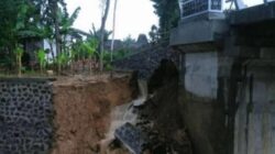 Baru Dua Minggu Diresmikan, Jembatan Rp 1,9 Miliar di Pati Rusak Dihantam Hujan