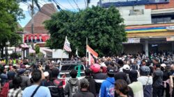 Ribuan Massa Padati Simpang Lima Pati, Jalan Menuju DPRD Ditutup Ketat