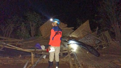 Angin Puting Beliung di Dukuhsekti (Sumber Foto. JurnalIndo)