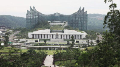 Mahkamah Konstitusi (MK) resmi membatalkan ketentuan hak guna lahan hingga 190 tahun di Ibu Kota Nusantara (IKN) yang (Sumber foto : Kompas.com)