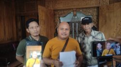 10 Tahun Pajak Karaoke Tak Dipungut, Yayak Gundul Geruduk DPRD Pati