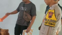 Dihantam Ombak, Nelayan Bakalan Tewas Terjatuh di Perairan Alasdowo
