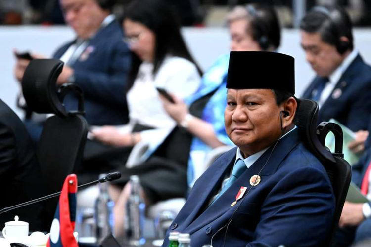 Di jagat maya beredar sebuah video yang mengeklaim Presiden Prabowo Subianto meminta para pejabat untuk tidak mengganggu (Sumber foto ; Kompas.com)