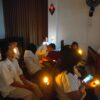 Cahaya Lilin Warnai Refleksi Malam Natal 2025 di GITJ Margorejo