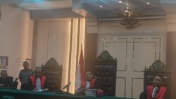 Eksepsi Botok–Teguh Dibacakan, Kuasa Hukum Nilai Dakwaan Jaksa Cacat Total