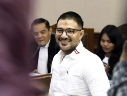 Sidang Ammar Zoni Memanas, Tuding Polisi Gunakan Alat Setrum saat Penangkapan