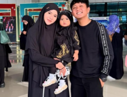 Bella Bonita Tampil Berhijab, Kompak dengan Putrinya Cunda di Unggahan Terbaru