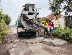 Jalan Kabupaten Rusak Sejak 2025, Pengusaha Ngawen Tambal Pakai Duit Pribadi, Pemkab Baru Anggarkan 2026