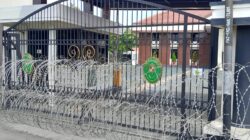 Jelang Putusan Sidang Botok dan Teguh, PN Pati Dipenuhi Besi Berduri