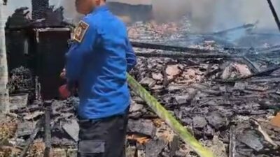 Rumah Warga Terbakar, Korsleting Listrik Diduga Jadi Pemicu, Kerugian Capai Rp 158 Juta
