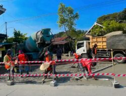 Usai Diprotes Warga, Jalan Rusak di Barat RSUD Kayen Akhirnya Diperbaiki