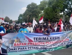 Ribuan Warga Pati Turun ke Jalan, Minta Program MBG Tetap Dilanjutkan