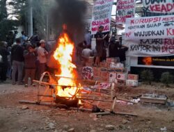 Demo Hari Terakhir, AMPB Bongkar Kejari Pati Larang Audiensi Didokumentasikan