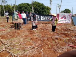 Bukan Sekadar Upacara, Petani Karangsari Reclaiming 174 Hektare dan Tuntut Hak atas Tanah